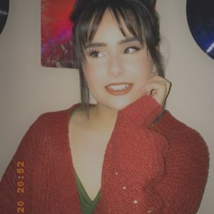 Meet your Posher, Megan